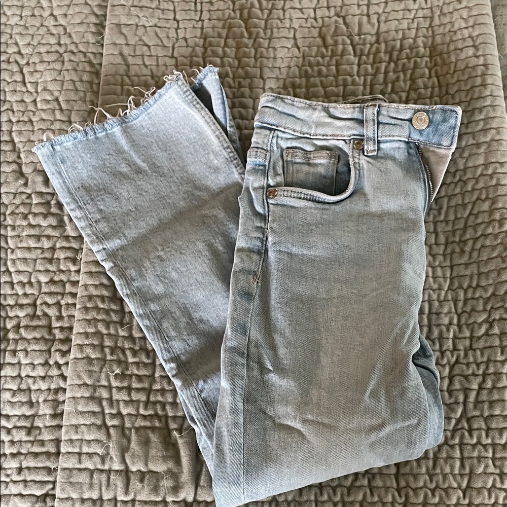 Zara Light Blue Ankle Jeans with Frayed Hem